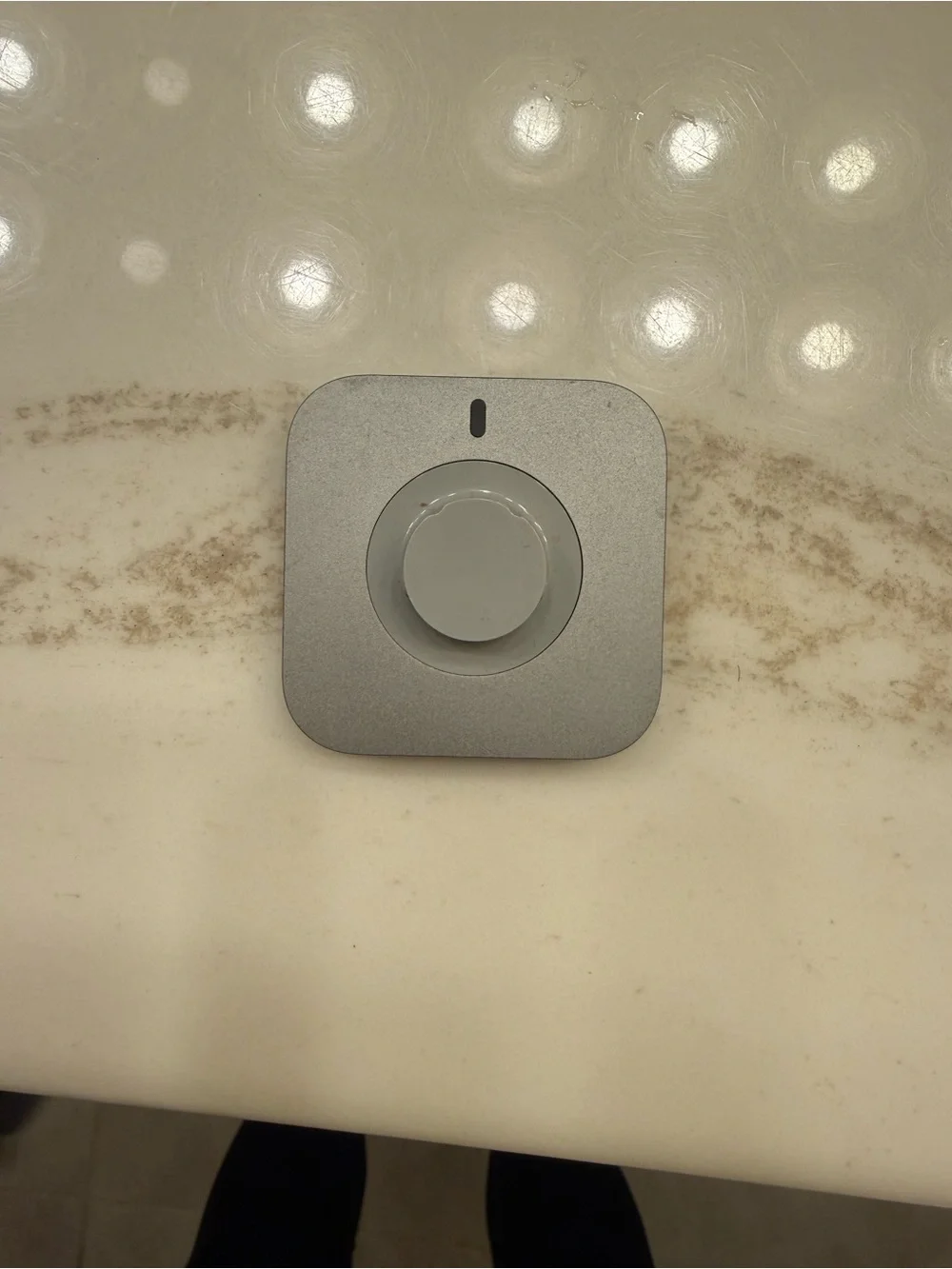 Oura Silver Charging Dock with Black Ring